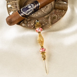 Stunning Ladies Gorgeous Gold Cigar Pokers