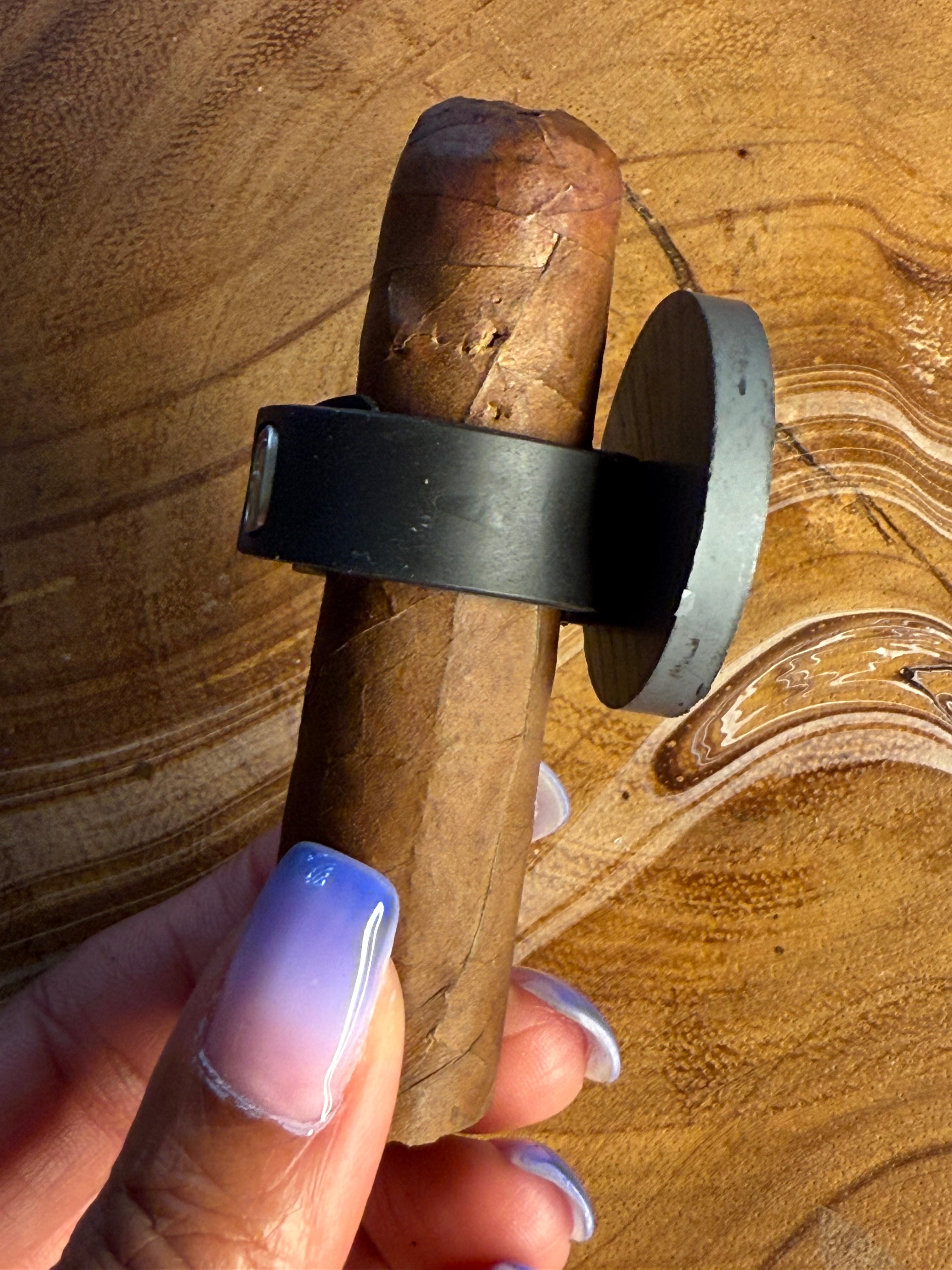 Magnetic Cigar Holder comes in sets of 3